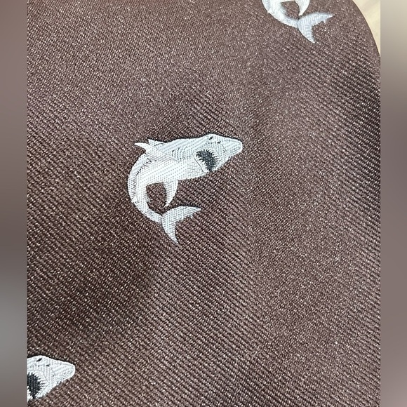 Embroidered Woven Shark Pattern Tie Burkhardt’s Cincinnati OH Designer Brown EUC - Picture 5 of 13